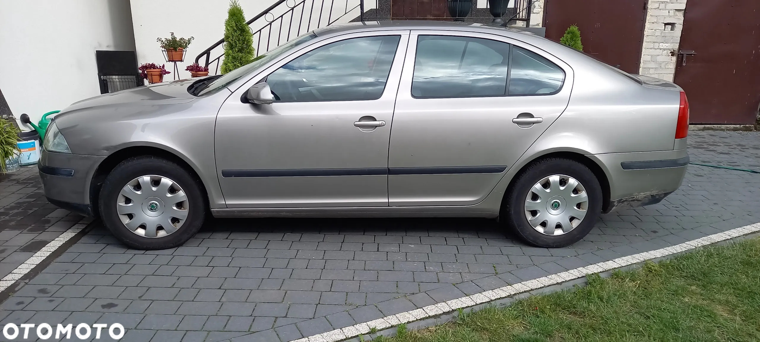 Skoda Octavia 1.6 FSI Elegance - 11