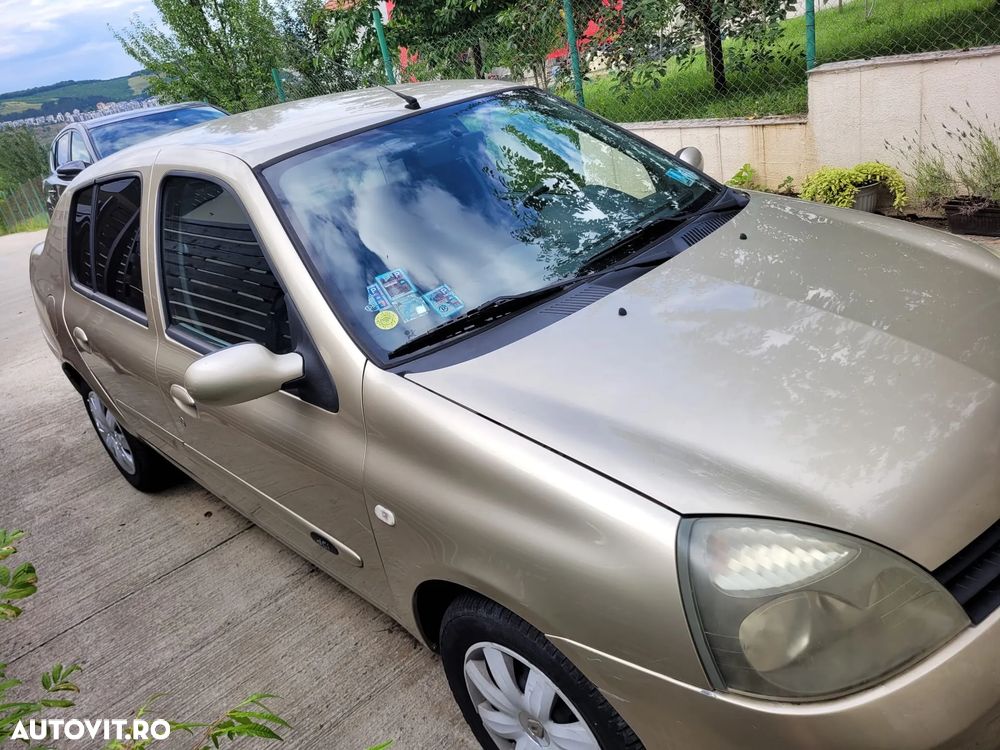 Renault Symbol - 5