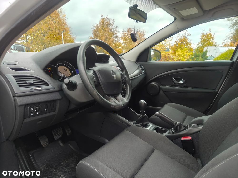 Renault Megane 2010 photo 3
