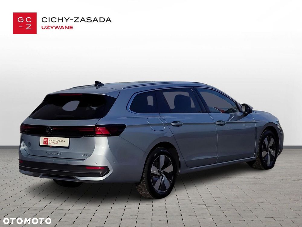 Volkswagen Passat - 5