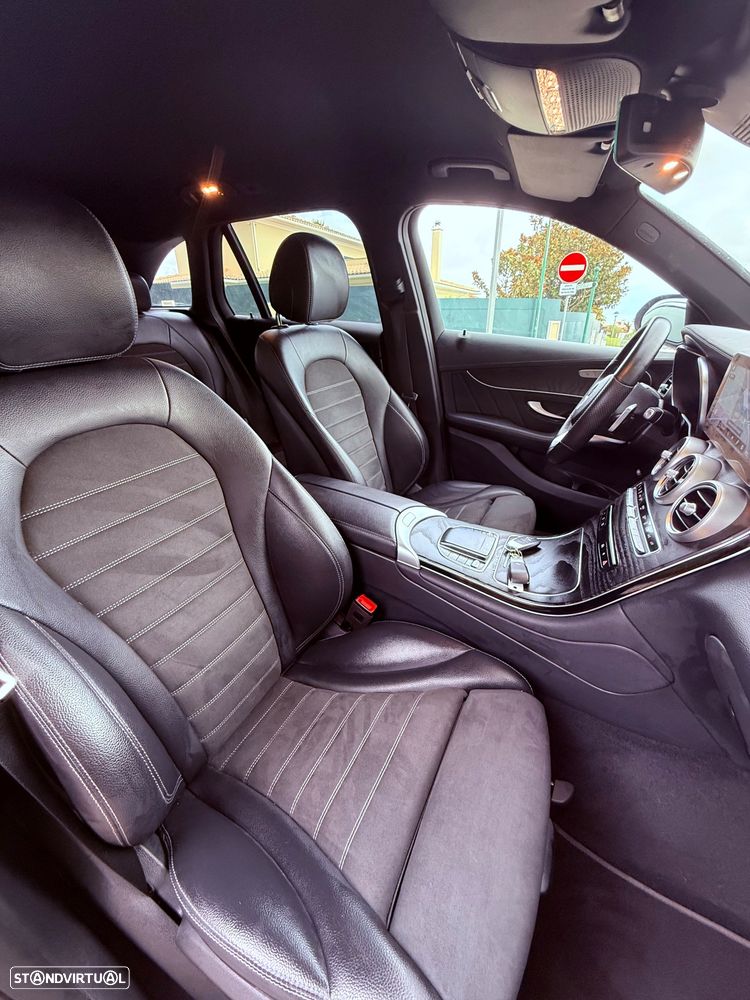 Mercedes-Benz GLC 300 de 4Matic 9G-TRONIC AMG Line - 29