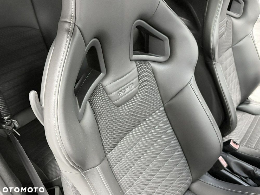 Opel Corsa 1.6 Turbo OPC - 21