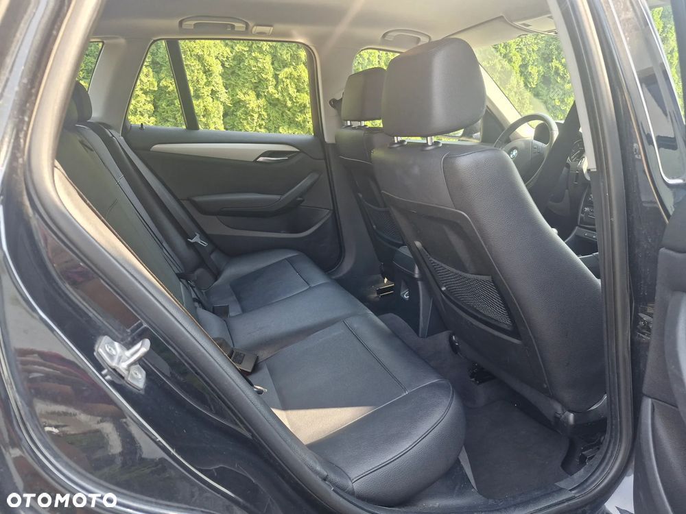 BMW X1 sDrive18d - 12