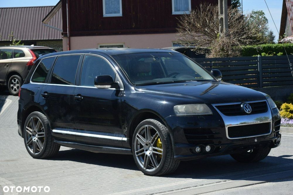 Volkswagen Touareg - 1