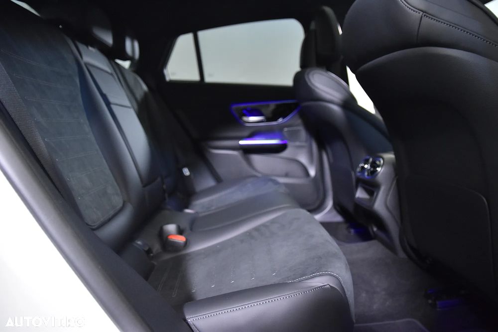 Mercedes-Benz GLC Coupe 300 4Matic 9G-TRONIC Edition AMG Line - 13