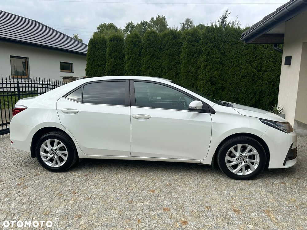 Toyota Corolla 1.6 Comfort - 8