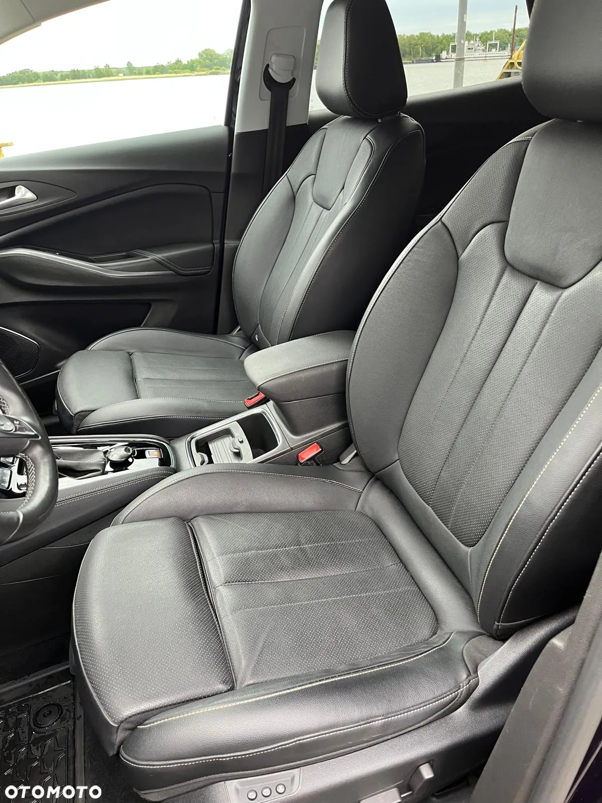 Opel Grandland X 1.6 T Ultimate S&S - 10