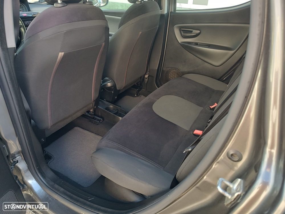 Lancia Ypsilon 1.2 S&S Urban - 12