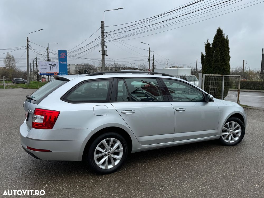 Skoda Octavia 2.0 TDI DSG Premium Edition - 23