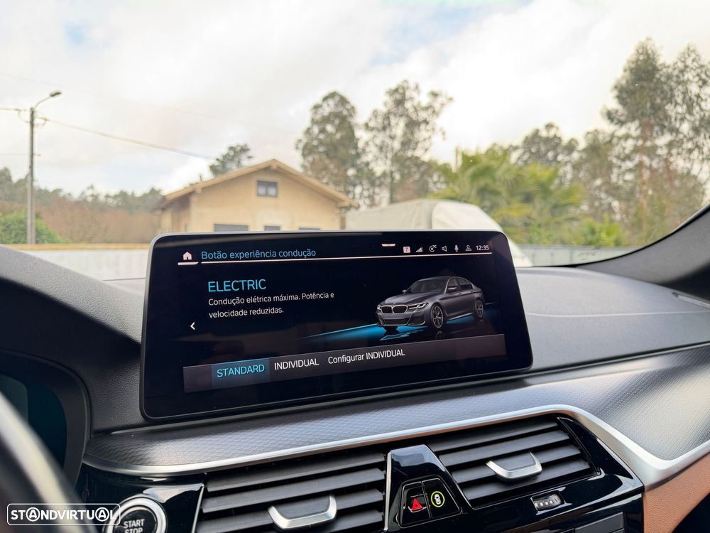 BMW 530 e Pack M - 31