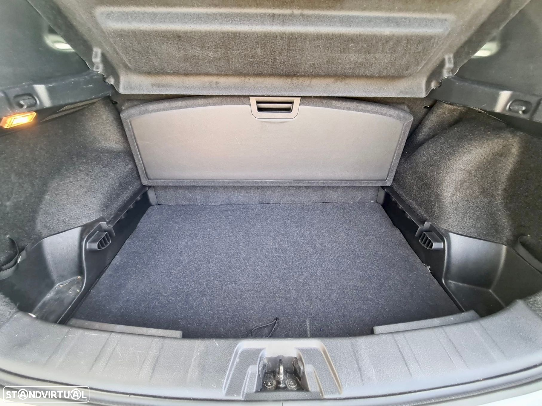 Nissan Qashqai 1.2 DIG-T N-Connecta 18 - 11