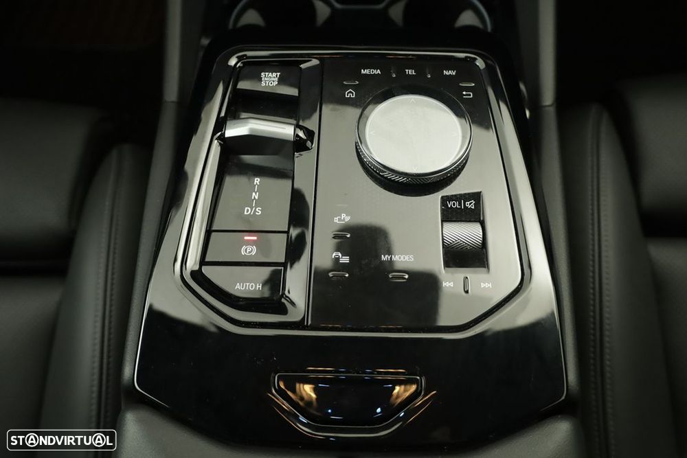 BMW 520 d Pack Desportivo M - 13