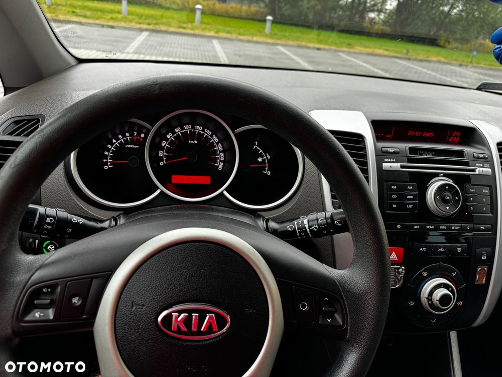Kia Venga 1.6 M - 7
