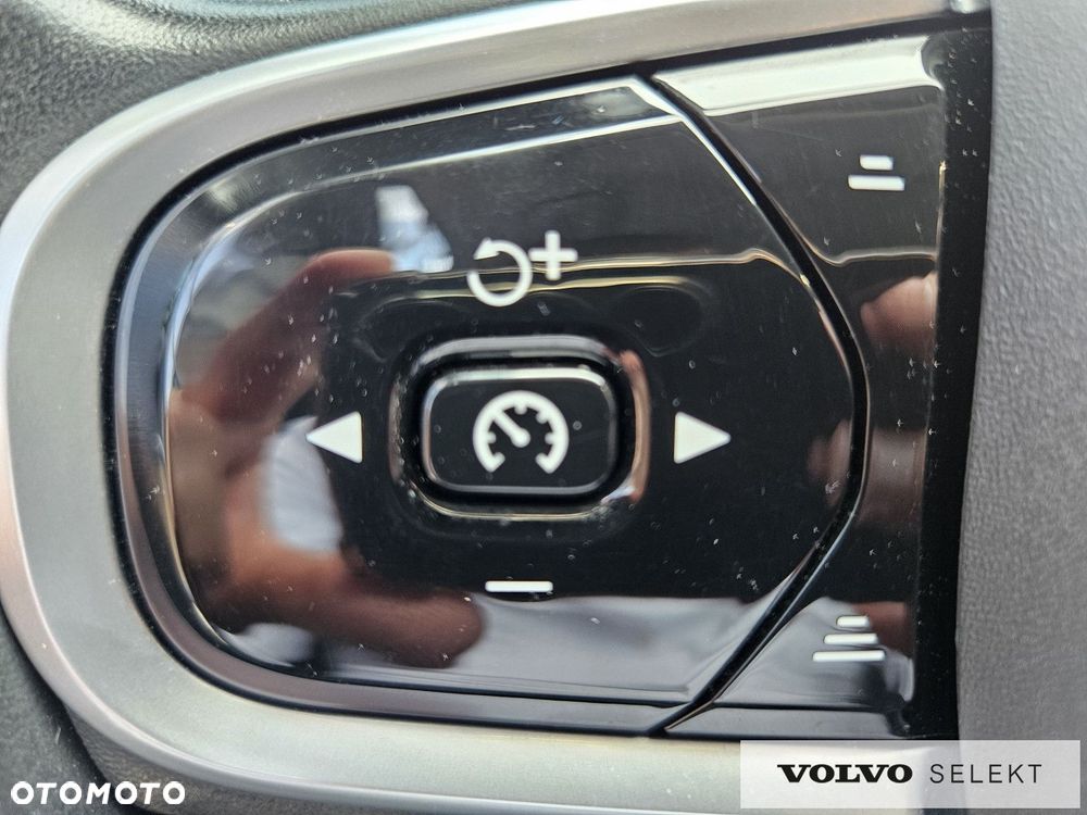 Volvo V90 Cross Country - 24