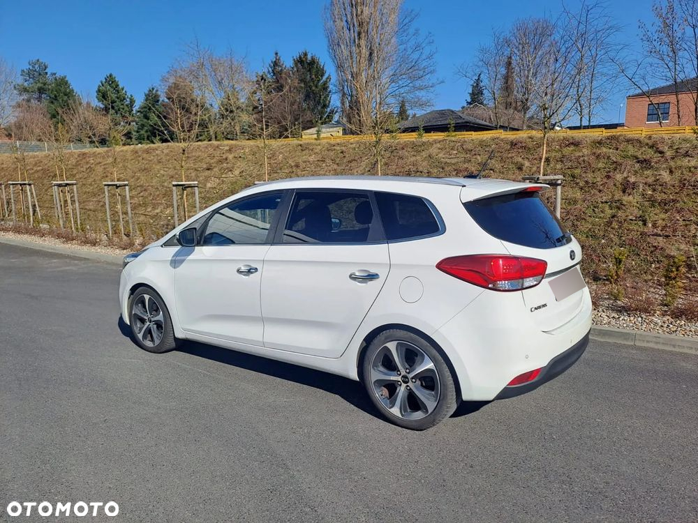 Kia Carens 1.7 CRDi XL 7os - 6