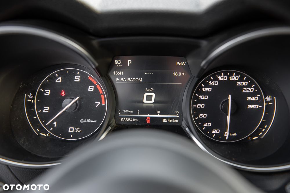 Alfa Romeo Stelvio 2.0 Turbo 16V AT8-Q4 Executive - 25