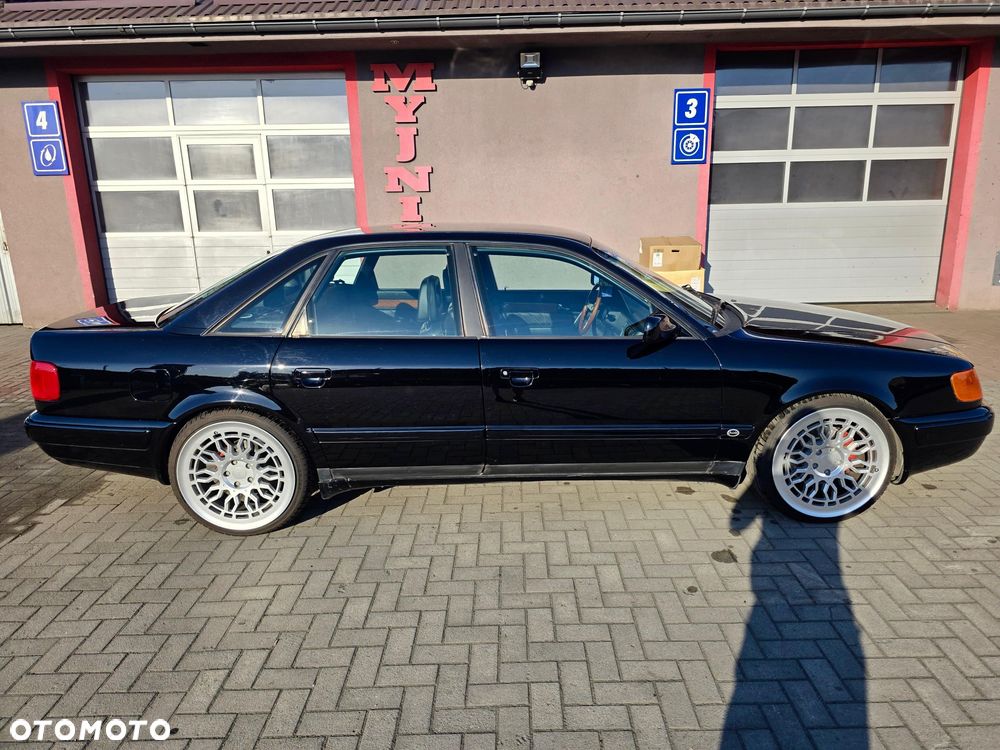 Audi 100 - 4