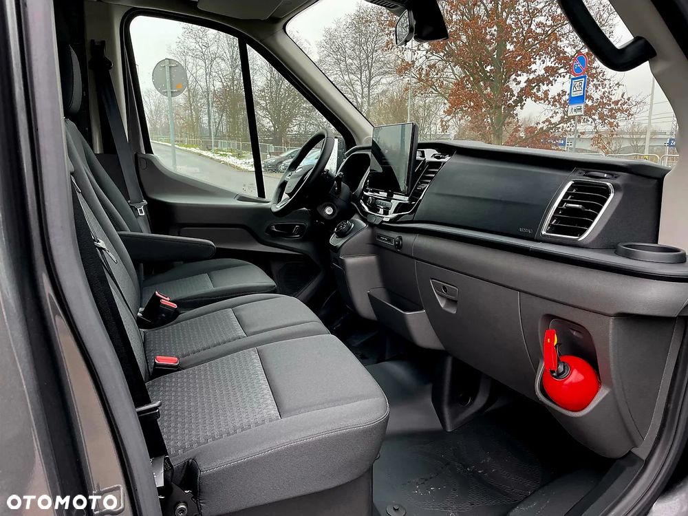 Ford Transit - 13