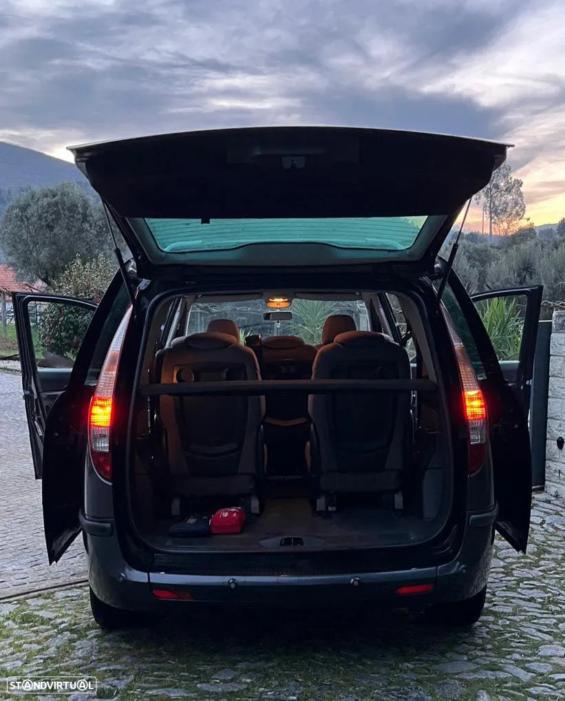 Fiat Ulysse 2.0 JTD 16V - 12