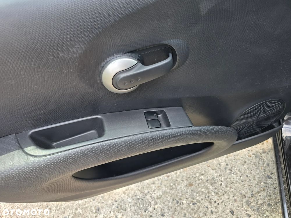 Nissan Micra - 15