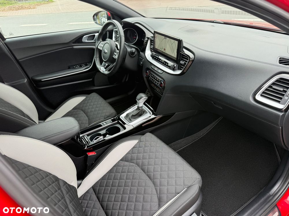 Kia ProCeed 1.5 T-GDI DCT7 OPF GT LINE - 13