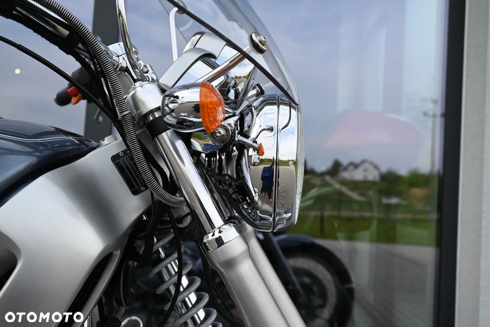 BMW R - 18