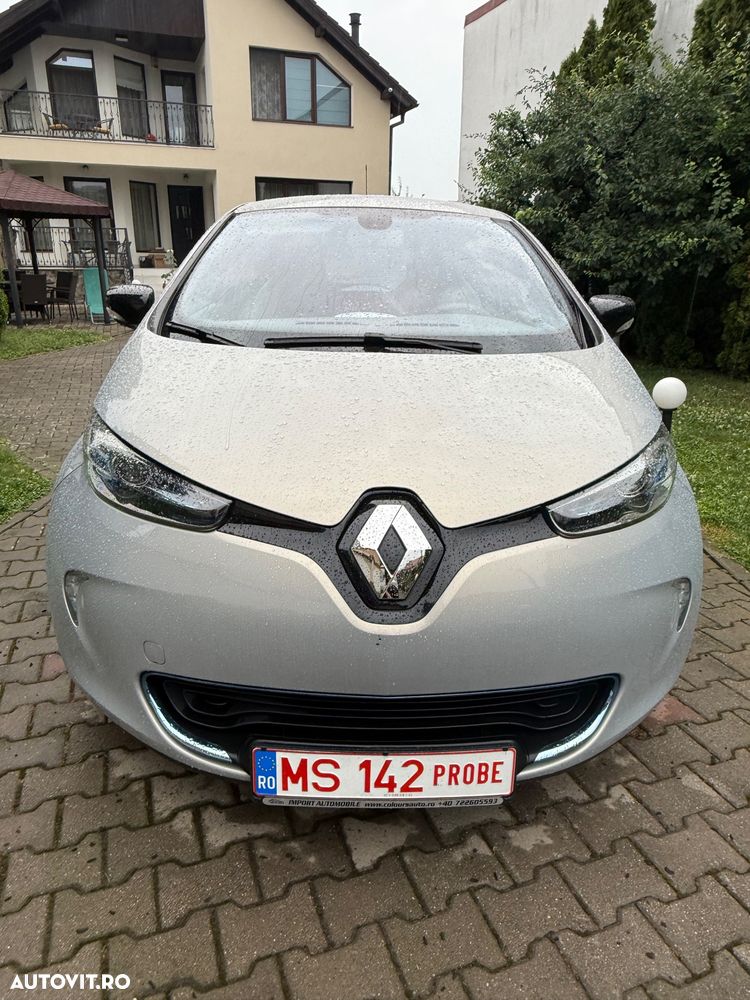 Renault ZOE - 12