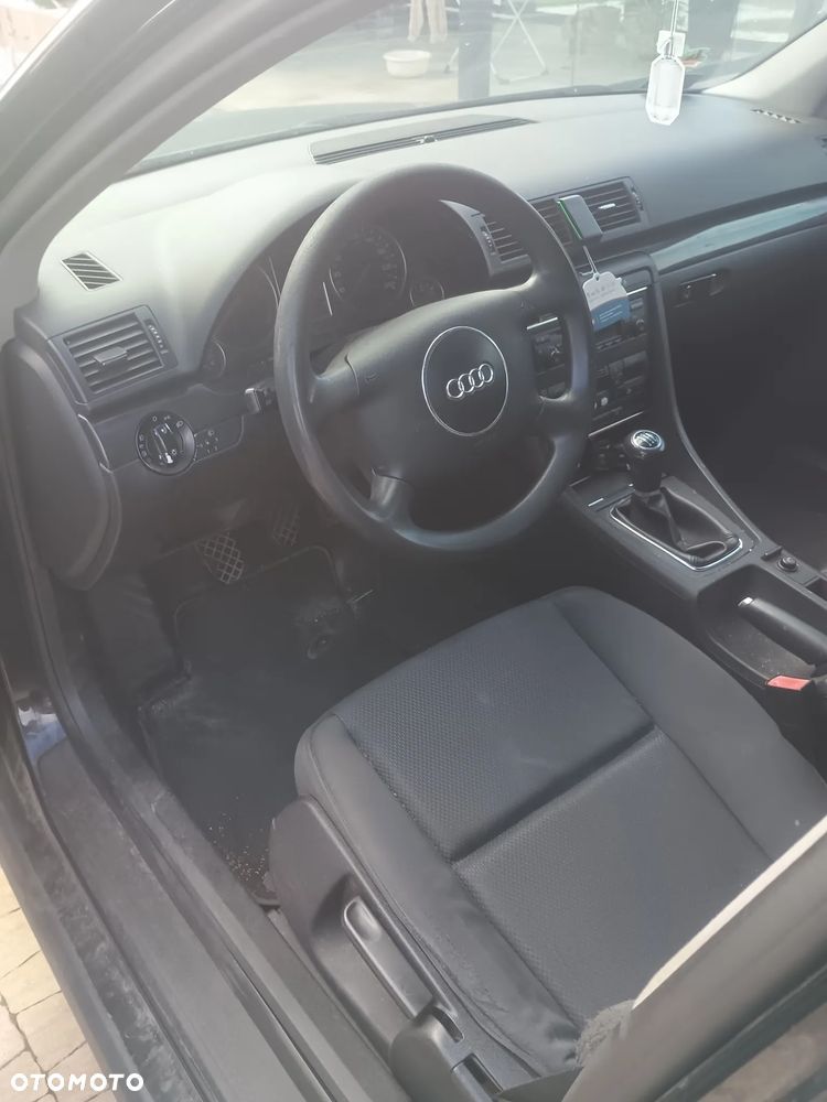 Audi A4 Avant - 6