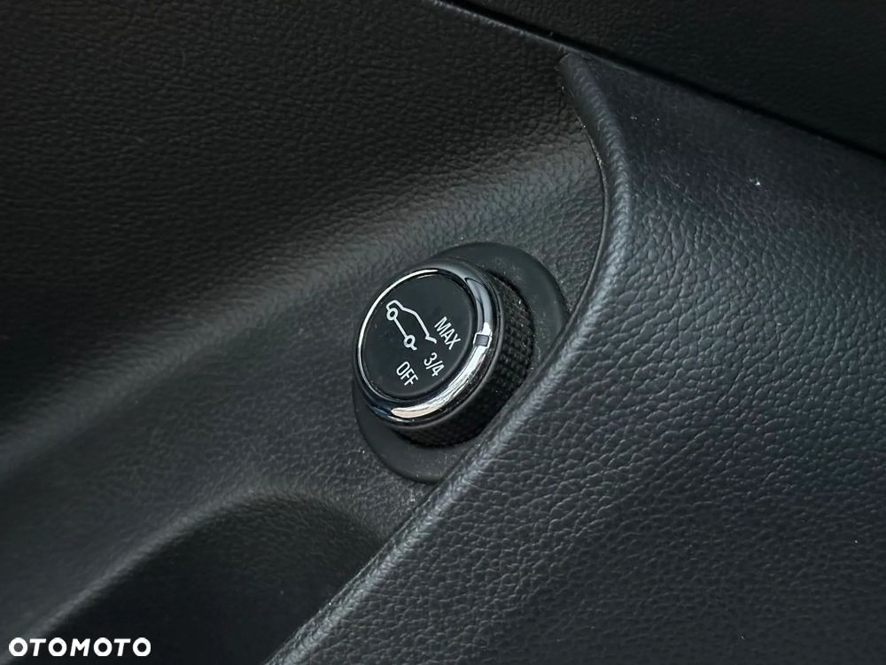 Opel Insignia - 15