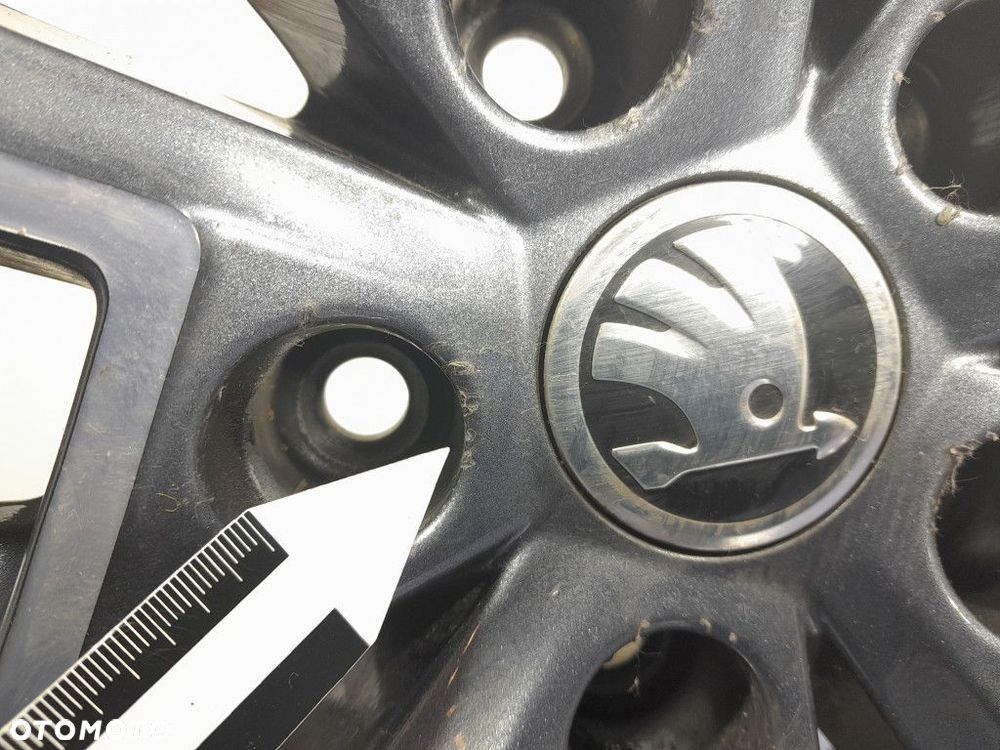 SKODA OCTAVIA III LIFT FELGA ALUMINIOWA 7.5JX18 5X112 ET 43 5E0601025BK - 4