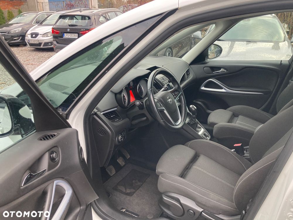 Opel Zafira - 8