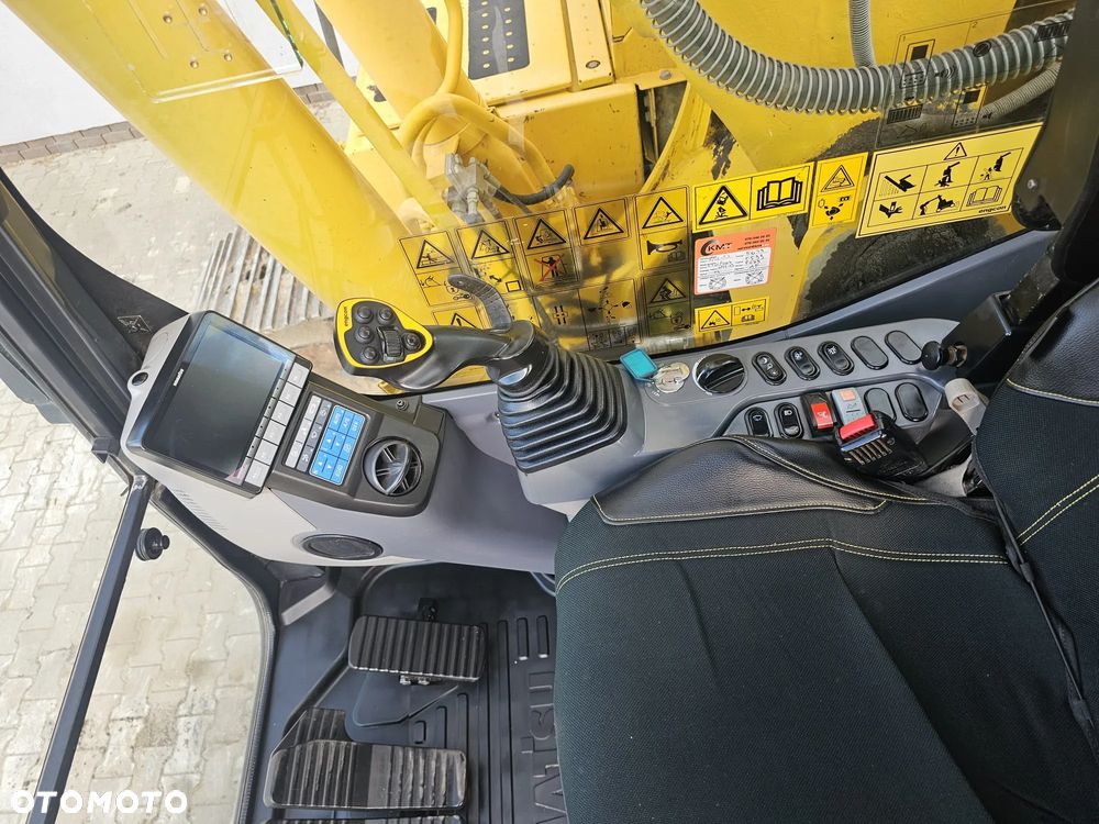 Komatsu PC240LC-11 5284h - 11