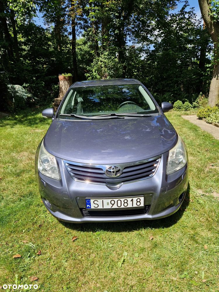 Toyota Avensis 1.8 Premium - 2