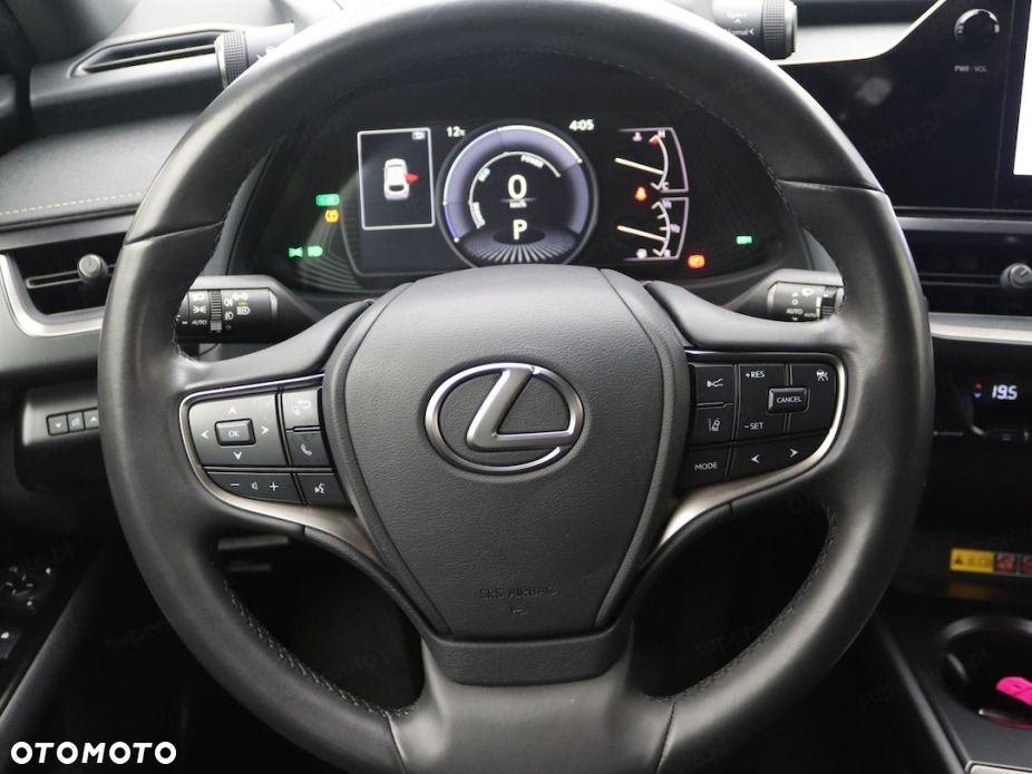 Lexus UX - 11