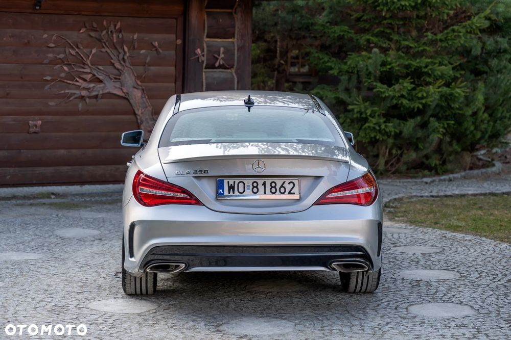Mercedes-Benz CLA 250 7G-DCT AMG Line - 7