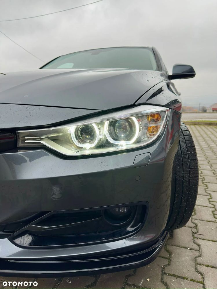 BMW Seria 3 - 12