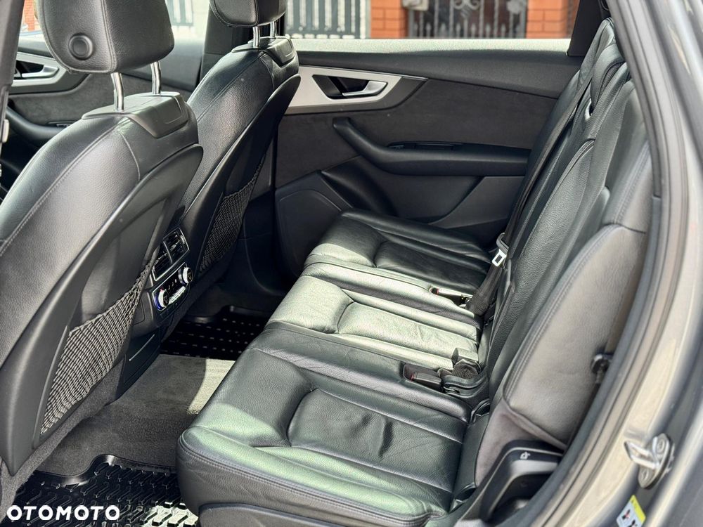 Audi Q7 3.0 TDI ultra Quattro Tiptronic - 29