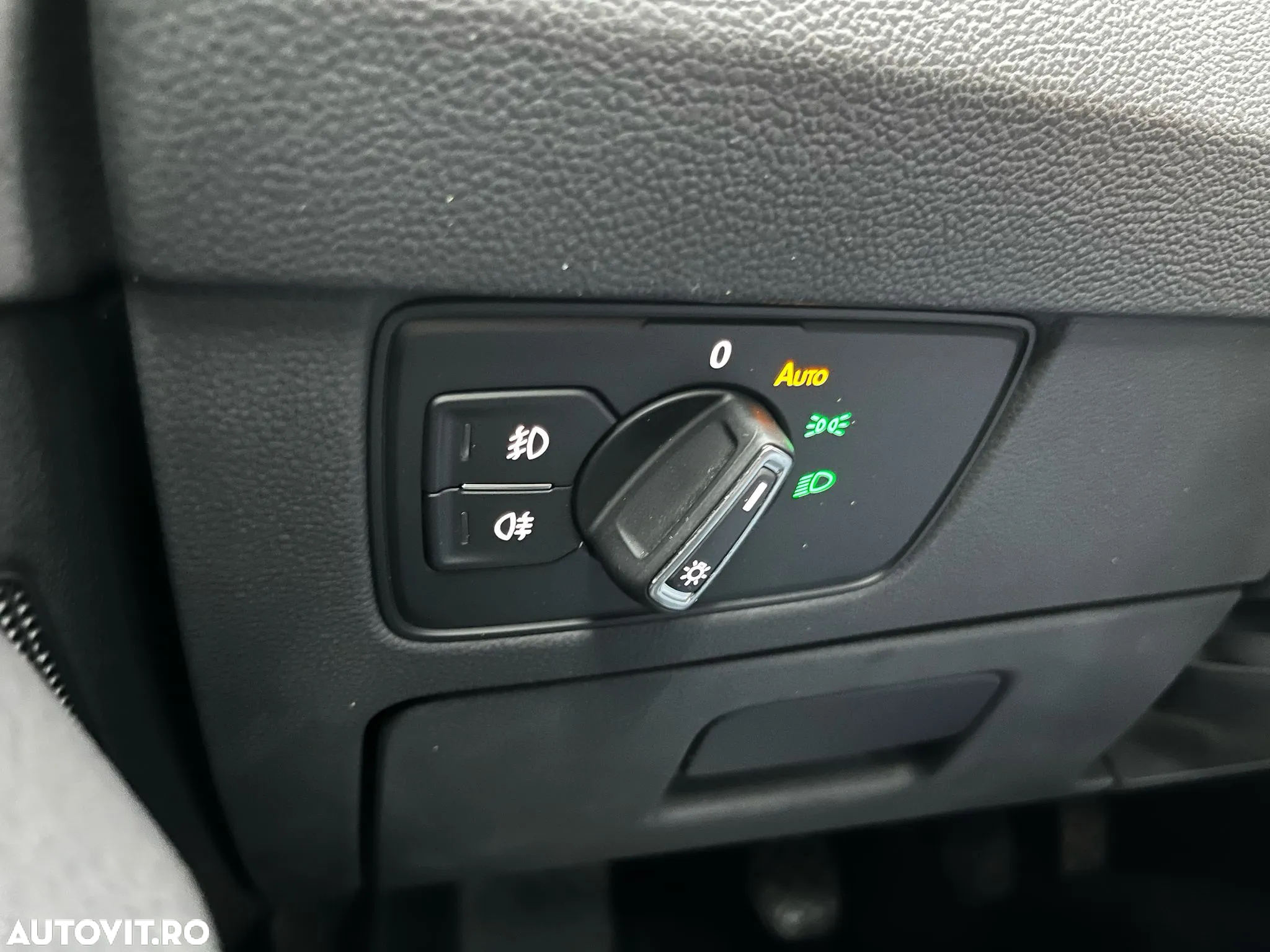 Volkswagen Passat - 14