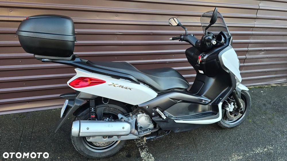 Yamaha X-max - 12