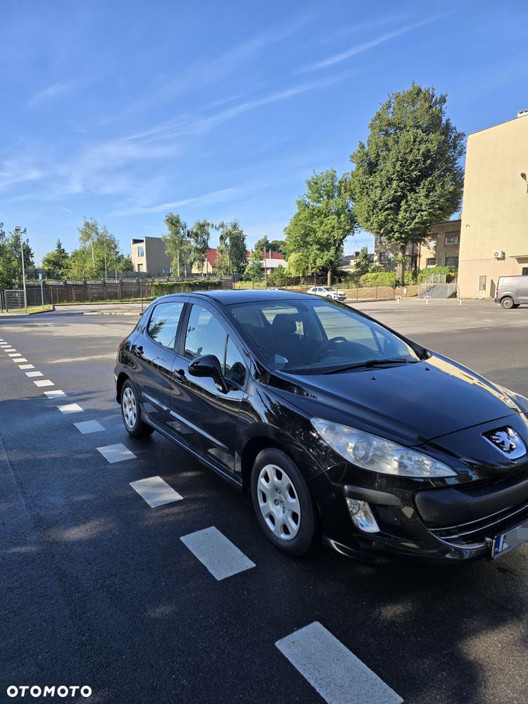 Peugeot 308 - 1