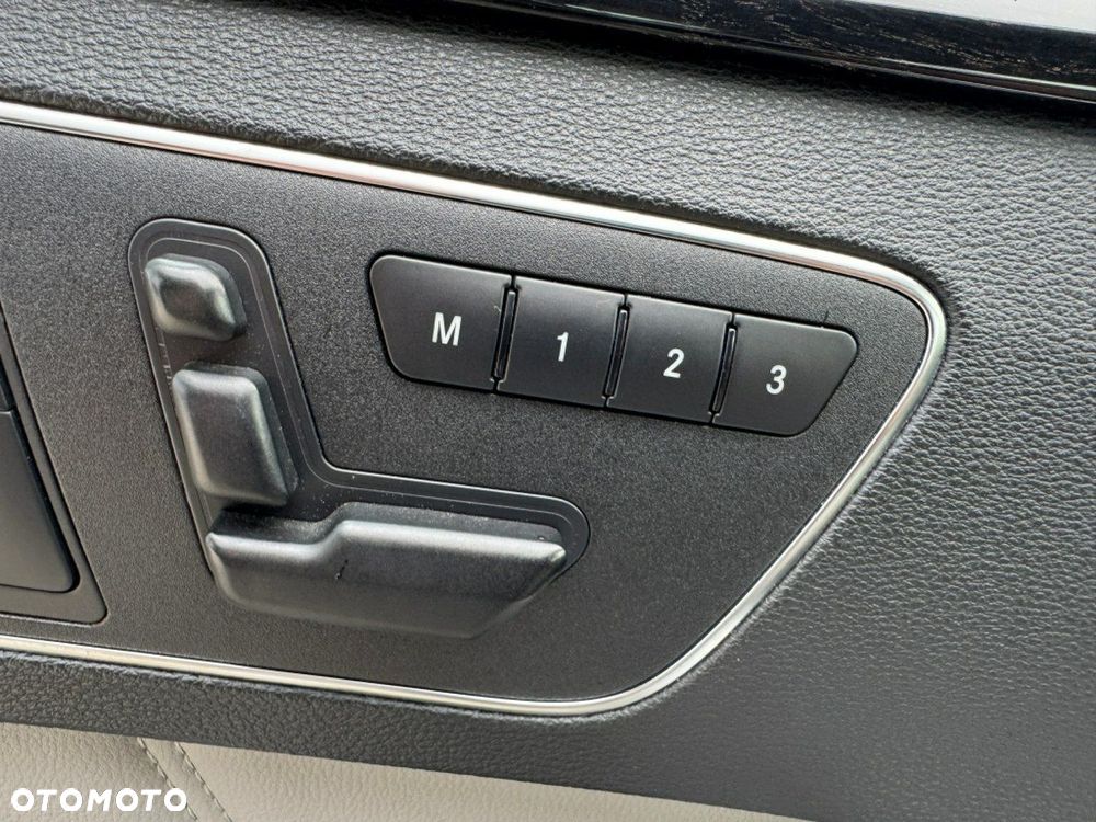 Mercedes-Benz Klasa E 350 BlueEFFICIENCY 7G-TRONIC Elegance - 18