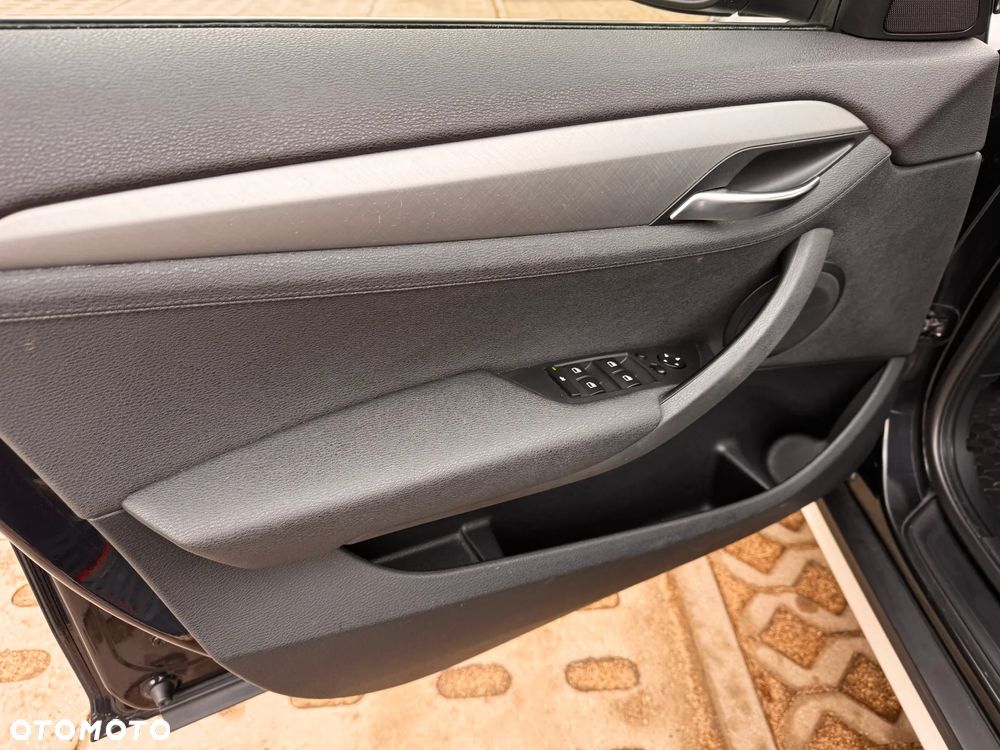 BMW X1 xDrive20d - 20