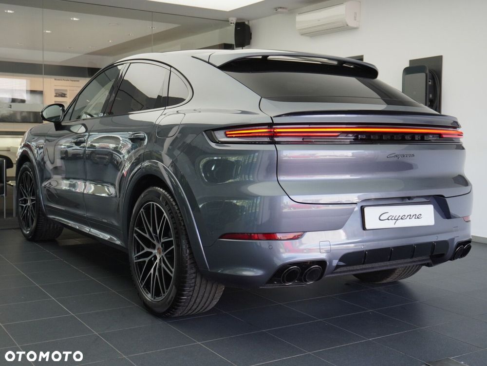 Porsche Cayenne E-Hybrid PHEV Black Edition - 17