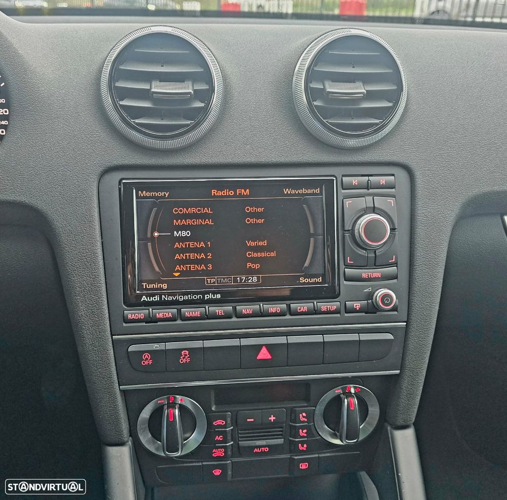 Audi A3 Sportback 1.6 TDI Attraction Business Line - 11