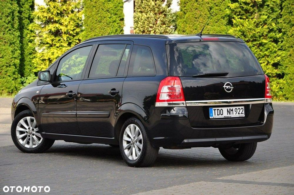 Opel Zafira 1.8 Cosmo - 22