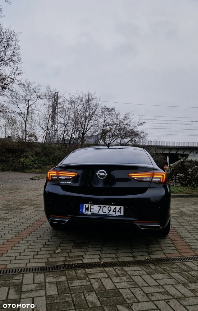 Opel Insignia 2.0 CDTI Elegance S&S - 13