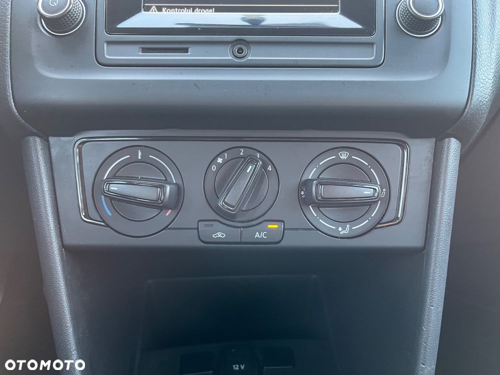 Volkswagen Polo 1.0 Comfortline - 32