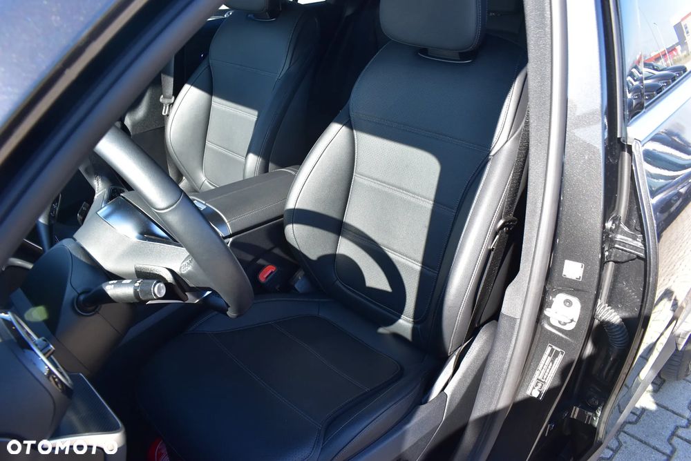 Mercedes-Benz GLC 300 de 4-Matic Avantgarde - 9