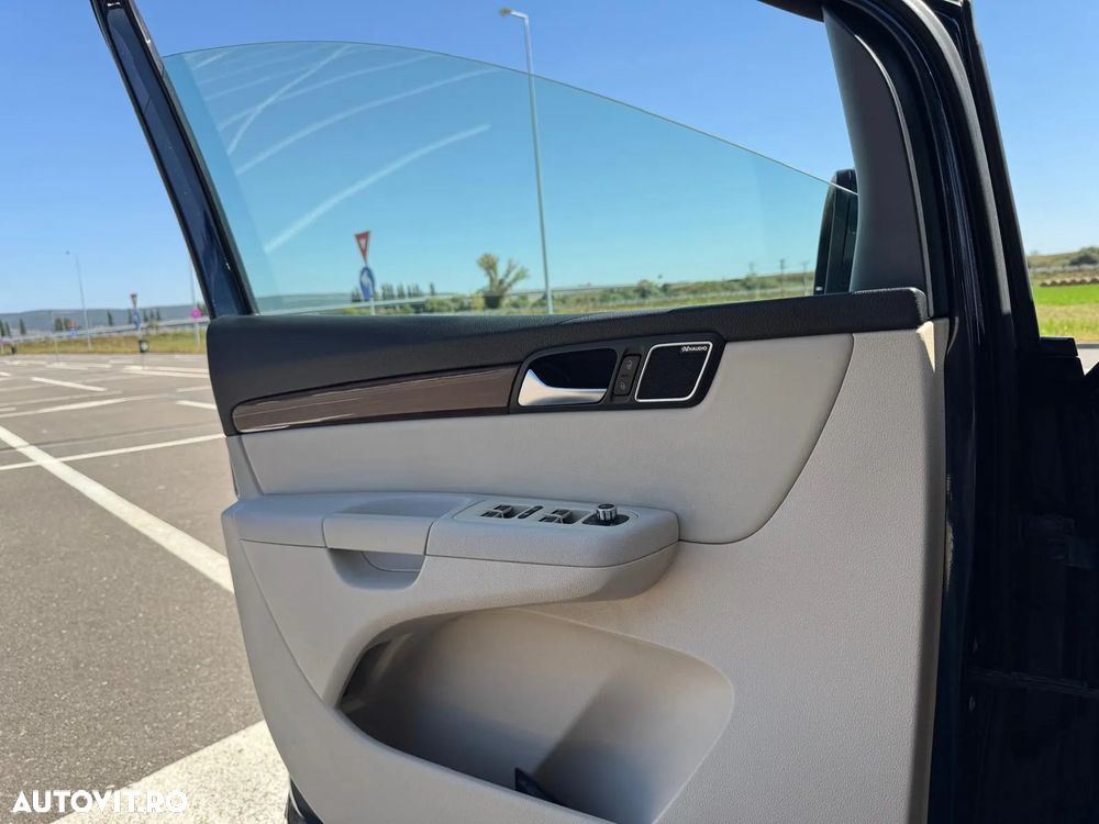 Volkswagen Sharan 2.0 TDI Blue Motion Highline - 6