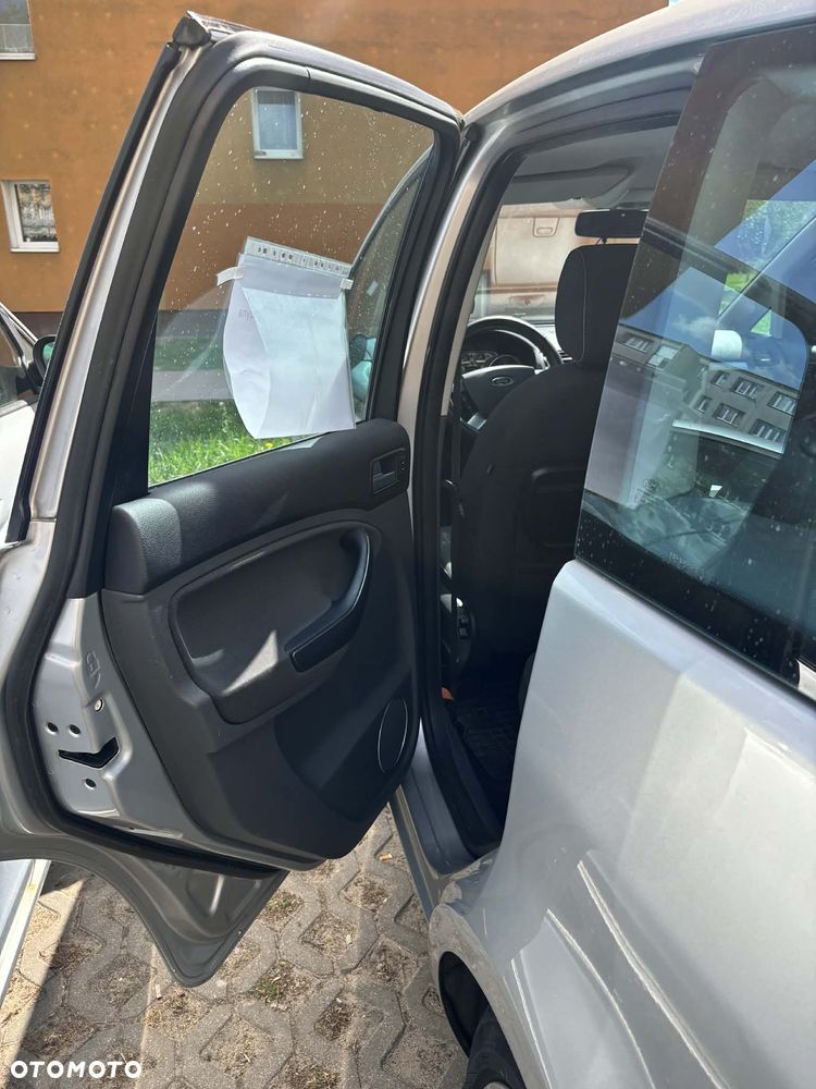 Ford C-MAX 1.8 Titanium - 15